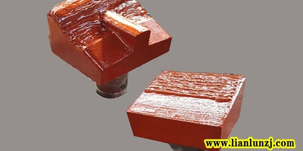 <i style='color:red'>19p04-16</i>破碎機(jī)錘頭磨損原來(lái)是由這些因素引起的？